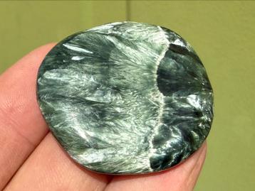 Serafiniet handsteen palmsteen mineralen ABC beschikbaar voor biedingen