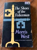 The shoes of the fisherman, uitgave uit 1963, Ophalen of Verzenden, Gelezen