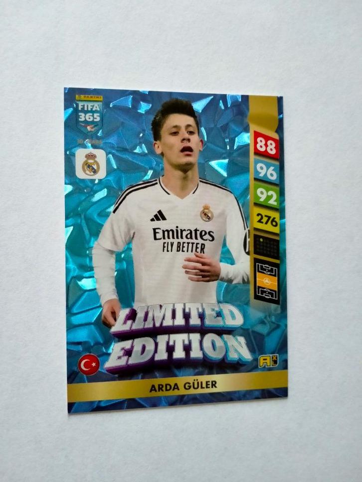 Arda Guler Real Madrid limited edition fifa 365 2025 kaart, Hobby en Vrije tijd, Verzamelkaartspellen | Overige, Gebruikt, Ophalen of Verzenden