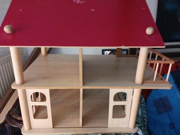 Poppenhuis beschikbaar voor biedingen