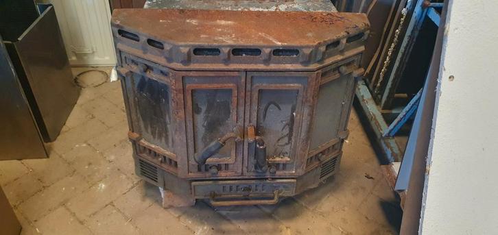 Zware Gietijzeren Kachel / Haard, Huis en Inrichting, Kachels, Gebruikt, Houtkachel, Hout, Ophalen of Verzenden