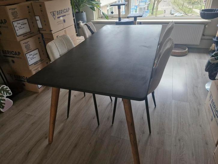 Zware eetkamertafel, Huis en Inrichting, Tafels | Eettafels, Gebruikt, 50 tot 100 cm, 150 tot 200 cm, Vier personen, Rechthoekig