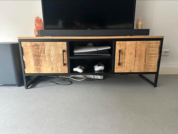 Mango houten tv meubel - B140 x L40 x H50 beschikbaar voor biedingen