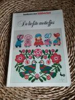 BORDUREN met HANDWERKEN, de liefste motiefjes, Boeken, Hobby en Vrije tijd, Ophalen of Verzenden, Zo goed als nieuw, Borduren en Naaien