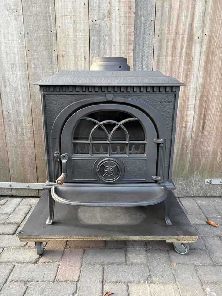 Jotul F8 houtlachel, Huis en Inrichting, Kachels, Zo goed als nieuw, Vrijstaand, Houtkachel, Hout, Ophalen
