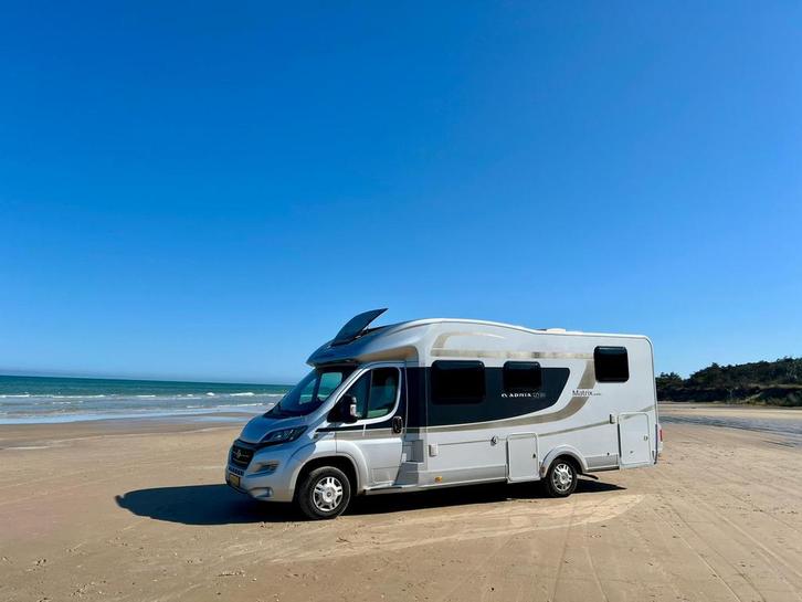 Adria Matrix 670 Luxe Anniversary 50 Years Edition, Caravans en Kamperen, Campers, Particulier, Half-integraal, Adria, Fiat, Diesel