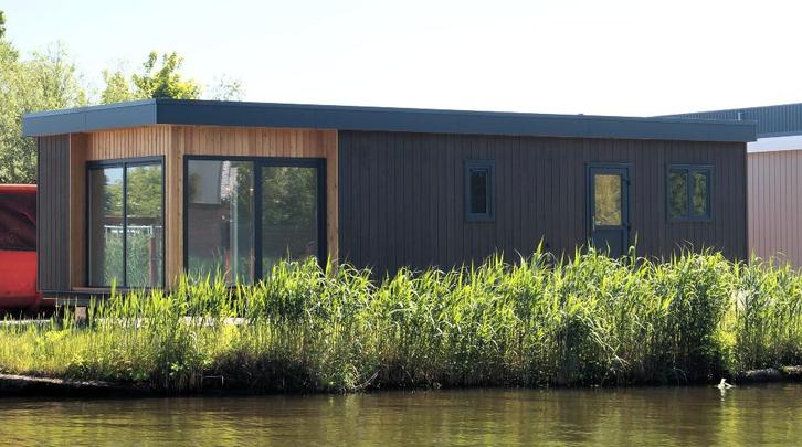 Nieuwe chalet 48m2 luxe keuken en badkamer, 2 slaapkamers, Caravans en Kamperen, Stacaravans, tot en met 6, Ophalen