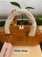 miu miu tassen, Sieraden, Tassen en Uiterlijk, Tassen | Damestassen, Overige kleuren, Nieuw, Ophalen of Verzenden, Nvt