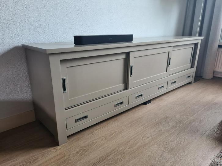 DRESSOIR MET TV LIFT voor 40" tv DEZE WEEK OPHALEN VOOR €150, Huis en Inrichting, Kasten | Dressoirs, Gebruikt, 200 cm of meer