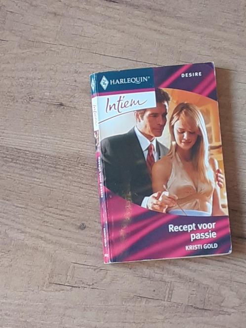 Diverse romans te koop (Harlequin, Candlelight), Boeken, Romans, Gelezen, Nederland, Ophalen of Verzenden