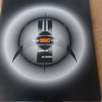 U2 Vertigo Tour book, Ophalen of Verzenden, Zo goed als nieuw, Boek, Tijdschrift of Artikel