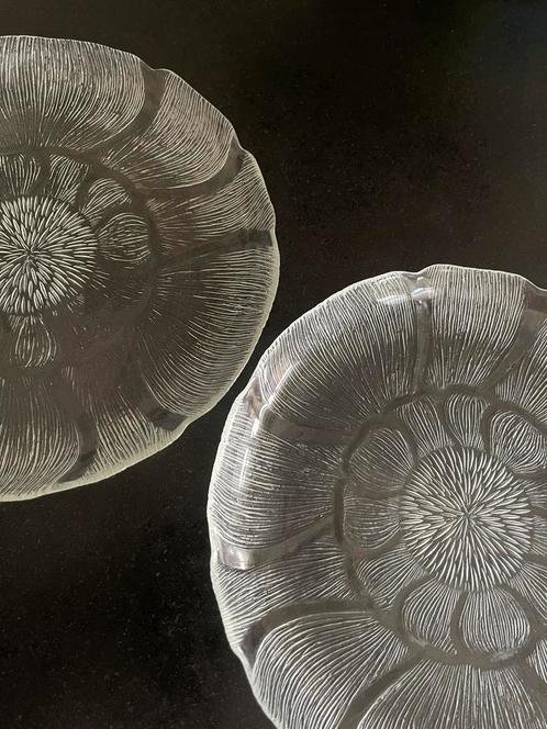 2 Vintage Glazen Borden / ‘70-‘80 / Arcoroc Sunflower, Antiek en Kunst, Antiek | Glas en Kristal, Ophalen