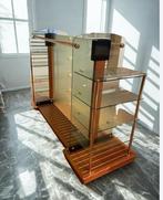 Kledingrek met glazen plateaus, Ophalen, Gebruikt