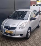 Toyota Yaris 1.3 VVTi Terra Airco Nap, Voorwielaandrijving, Gebruikt, 4 cilinders, Origineel Nederlands