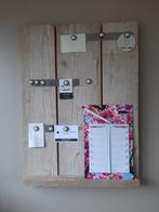 Steigerhouten wandbord met magneetstrips, Huis en Inrichting, Woonaccessoires | Wanddecoraties, Gebruikt, Ophalen