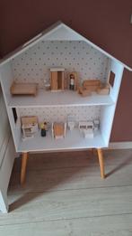 Leuk Petit Amelie Poppenhuis - Zo goed als nieuw!, Ophalen of Verzenden, Zo goed als nieuw, Poppenhuis