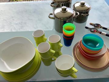 Mepal campingservies, pannen, schaaltjes, borden en bestek beschikbaar voor biedingen