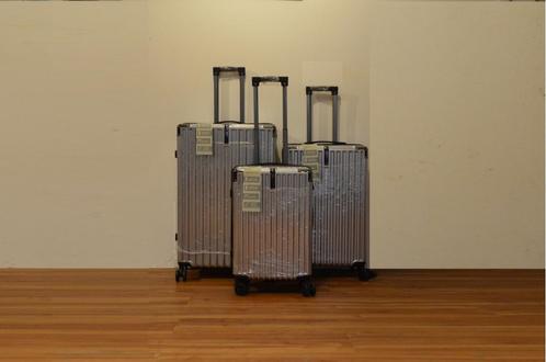 3 Delige Koffer Set Silver Nieuw €94,50, Sieraden, Tassen en Uiterlijk, Koffers, Nieuw, Hard kunststof, Slot, Uitschuifbare handgreep