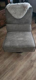 Mooie moderne velvetstof  taupe kleurige draaistoel., Huis en Inrichting, Stoelen, Ophalen, Zo goed als nieuw, Overige kleuren