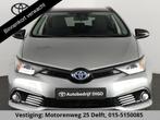 Toyota Auris Touring Sports 1.8 HYBRID DYNAMIC ULTIMATE AUTO, 136 pk, Gebruikt, 4 cilinders, Alcantara