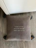 Sierkussen kussen zusss grijs antraciet vierkant thuis fijn, Ophalen of Verzenden, Zo goed als nieuw, Grijs, Vierkant