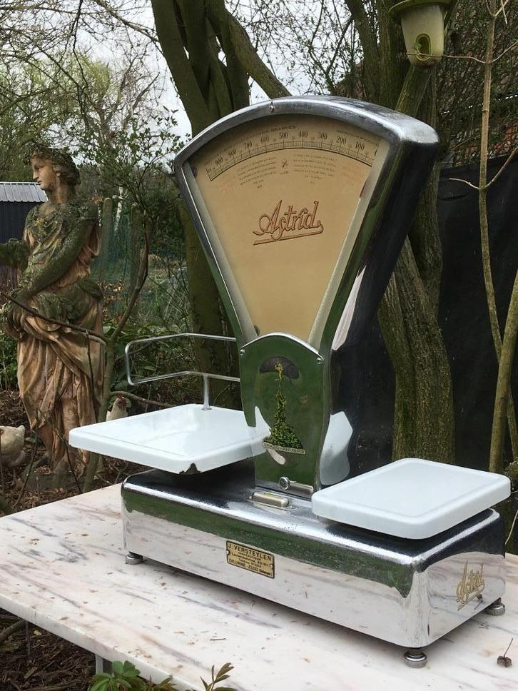 antieke Antwerpse Astrid weegschaal, Antiek en Kunst, Antiek | Keukenbenodigdheden, Ophalen
