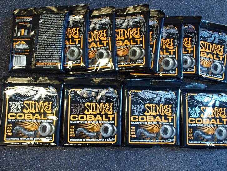 Ernie Ball 2733 Bas snarenset Slinky Cobalt 45-65-85-105, Muziek en Instrumenten, Instrumenten | Toebehoren, Nieuw, Elektrische basgitaar
