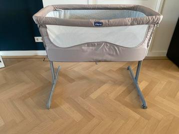 Chicco Co-Sleeper Next2Me incl matras en hoeslakentjes beschikbaar voor biedingen
