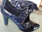 vintage pumps blauw 40, Kleding | Dames, Schoenen, Blauw, Ophalen of Verzenden, Zo goed als nieuw, Pumps