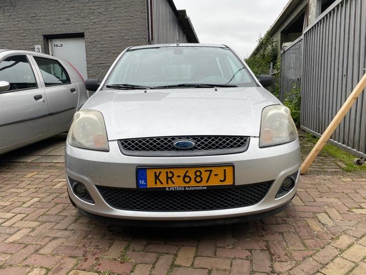 Ford Fiesta 1.6-16V Futura, Auto's, Ford, Bedrijf, Te koop, Fiësta, ABS, Airbags, Airconditioning, Centrale vergrendeling, Elektrische buitenspiegels
