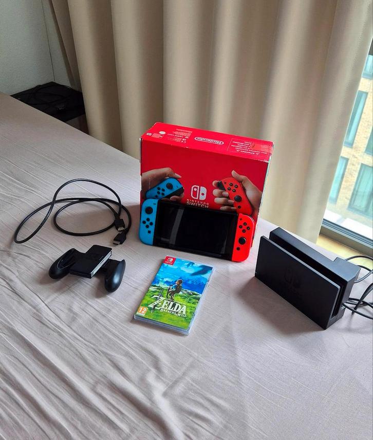 Nintendo Switch + Zelda BOTW game + Zelda TOK Nintendo Case, Spelcomputers en Games, Spelcomputers | Nintendo Switch, Zo goed als nieuw