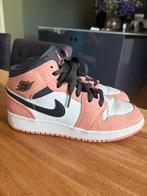 Nike air jordan maat 37.5 roze, Kleding | Dames, Schoenen, Ophalen of Verzenden, Roze, Sneakers of Gympen, Zo goed als nieuw