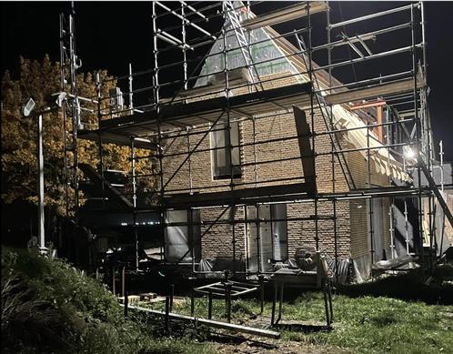 Steiger Kwikform voor compleet woonhuis, Doe-het-zelf en Verbouw, Steigers, Gebruikt, Gevelsteiger, 5 meter of hoger, Ophalen