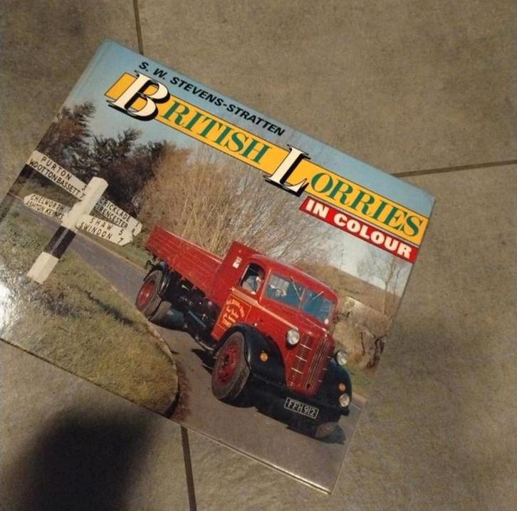 British Lorries in Colour - Boek over Vrachtwagens, Boeken, Vervoer en Transport, Gelezen, Vrachtwagen, Ophalen of Verzenden
