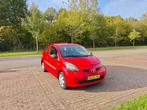 Toyota Aygo 1.0 12V Vvt-i 3DRS MMT 2008 Rood, Auto's, Voorwielaandrijving, 4 stoelen, 68 pk, Origineel Nederlands