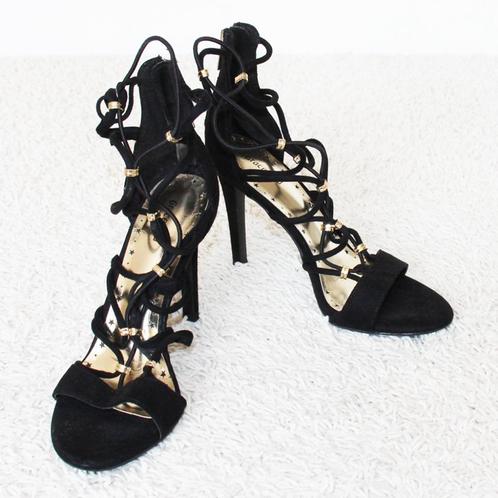 Prachtige Suede Graceland Pumps s15 (Maat 38) € 45,-, Kleding | Dames, Schoenen, Zo goed als nieuw, Pumps, Zwart, Ophalen of Verzenden