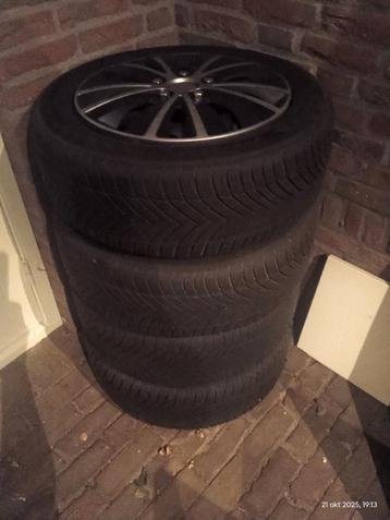 Winterbanden 16" Renault Megane 4 op stalen velg+TPMS beschikbaar voor biedingen