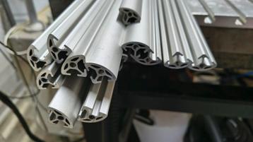 Aluminium hoekprofiel extrusie profiel 20mm beschikbaar voor biedingen