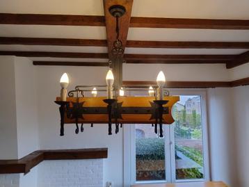 Landelijke Kroonluchter beschikbaar voor biedingen