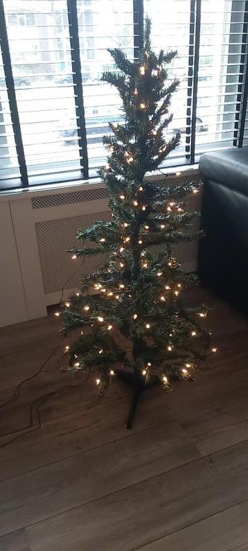 kerst boom beschikbaar voor biedingen