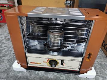 Petroleumkachel nieuw in doos beschikbaar voor biedingen