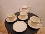 4 theeschotels met 3 theekopjes 55 euro theepot 50 euro 2 k, Ophalen of Verzenden, Gebruikt, Overige stijlen, Overige typen