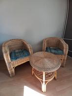 GRATIS - 2 rieten stoelen en rieten tafeltje, Ophalen, Gebruikt