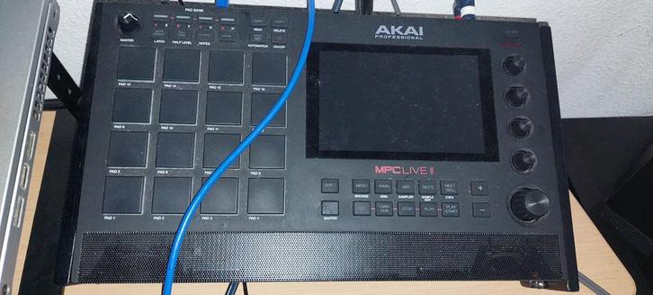 De studio for sale, Muziek en Instrumenten, Drumcomputers, Zo goed als nieuw, Overige merken, Ophalen