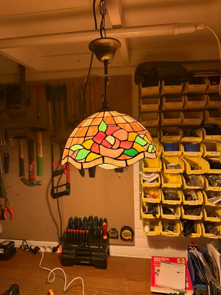 Tiffany lampen, Ophalen