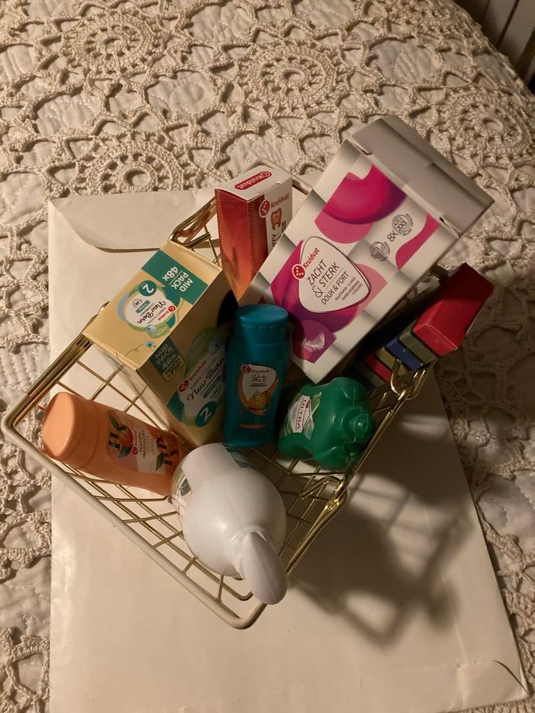 Kinder boodschappen mandje met Kruidvat boodschappen, Ophalen of Verzenden, Zo goed als nieuw