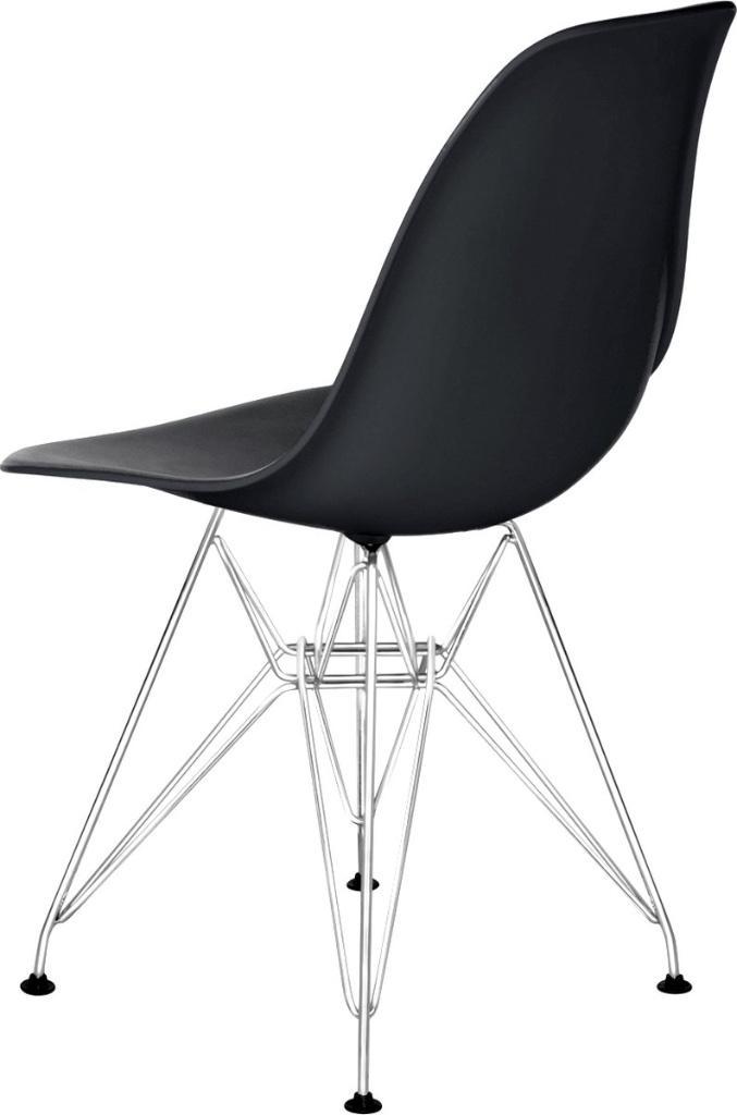 Zwarte kuipstoel met metalen onderstel, Huis en Inrichting, Stoelen, Zo goed als nieuw, Vijf, Zes of meer stoelen, Kunststof, Zwart