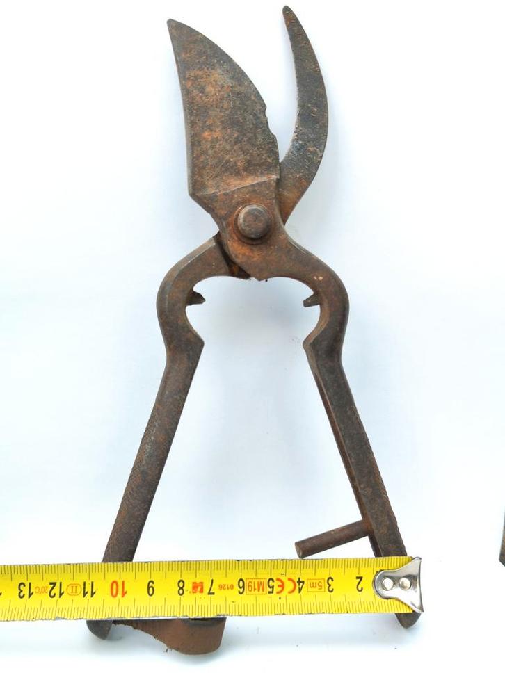 Antieke snoeischaar – vintage tuinwerkplaats decor – 20 cm, Antiek en Kunst, Antiek | Gereedschap en Instrumenten, Ophalen