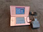 Roze Nintendo DS + Originele Lader, Spelcomputers en Games, Spelcomputers | Nintendo DS, Ophalen of Verzenden, Gebruikt, Roze