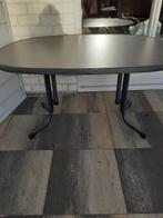 sterke tuintafel, Tuin en Terras, Ophalen, Zo goed als nieuw, Ovaal, Metaal
